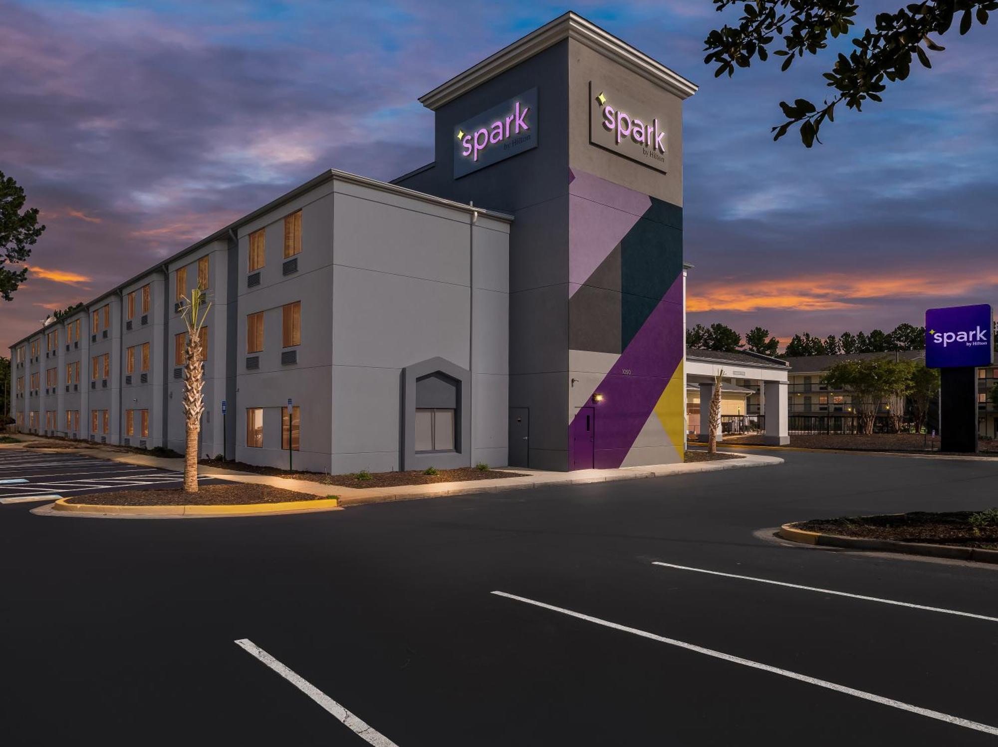 Spark By Hilton Augusta Bagian luar foto