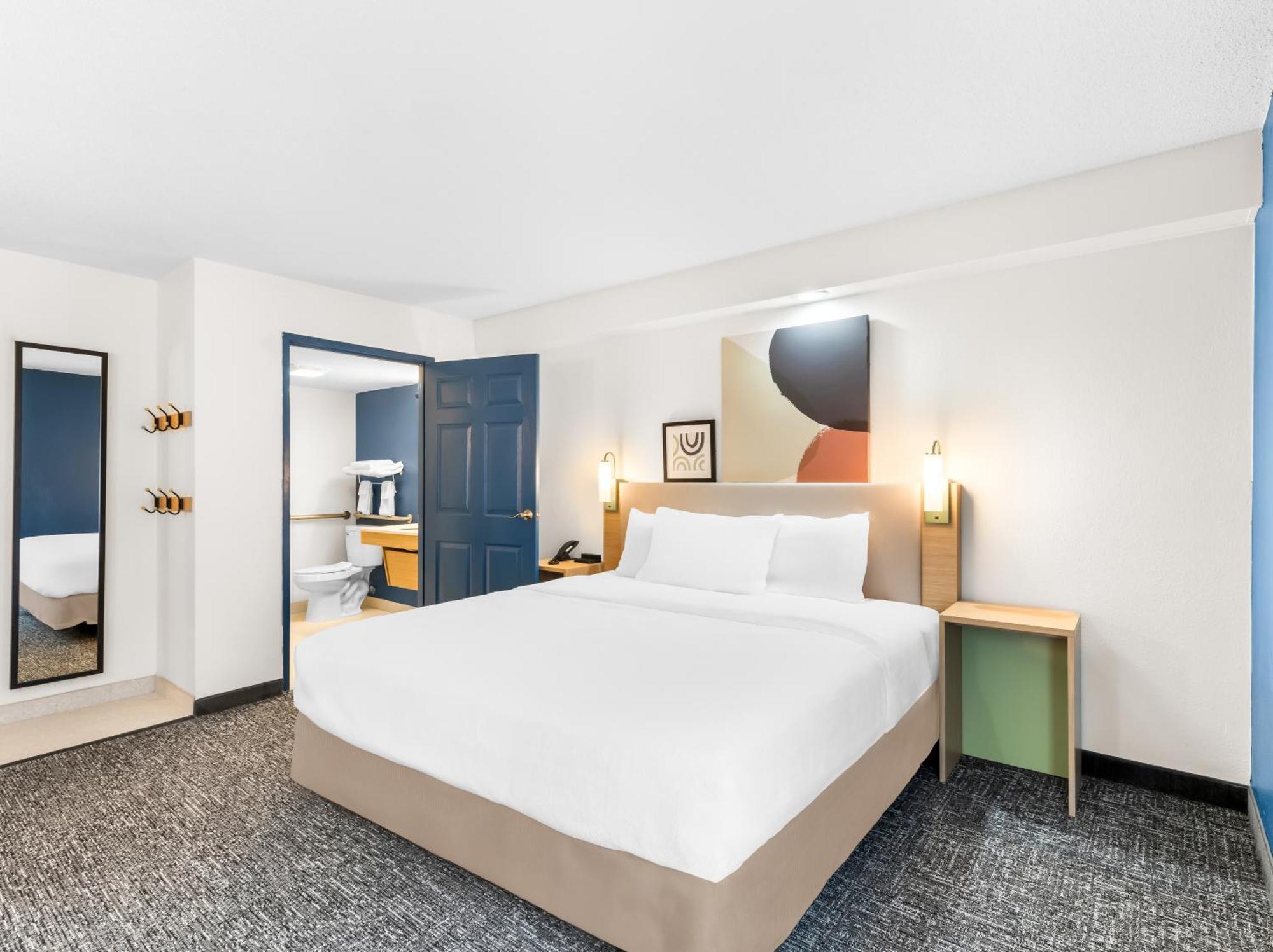 Spark By Hilton Augusta Bagian luar foto