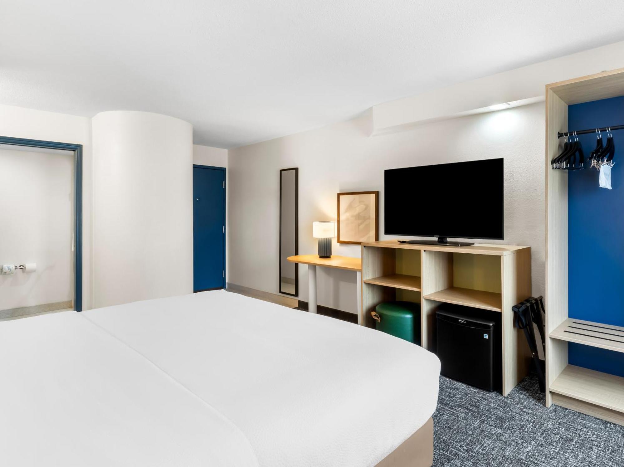 Spark By Hilton Augusta Bagian luar foto