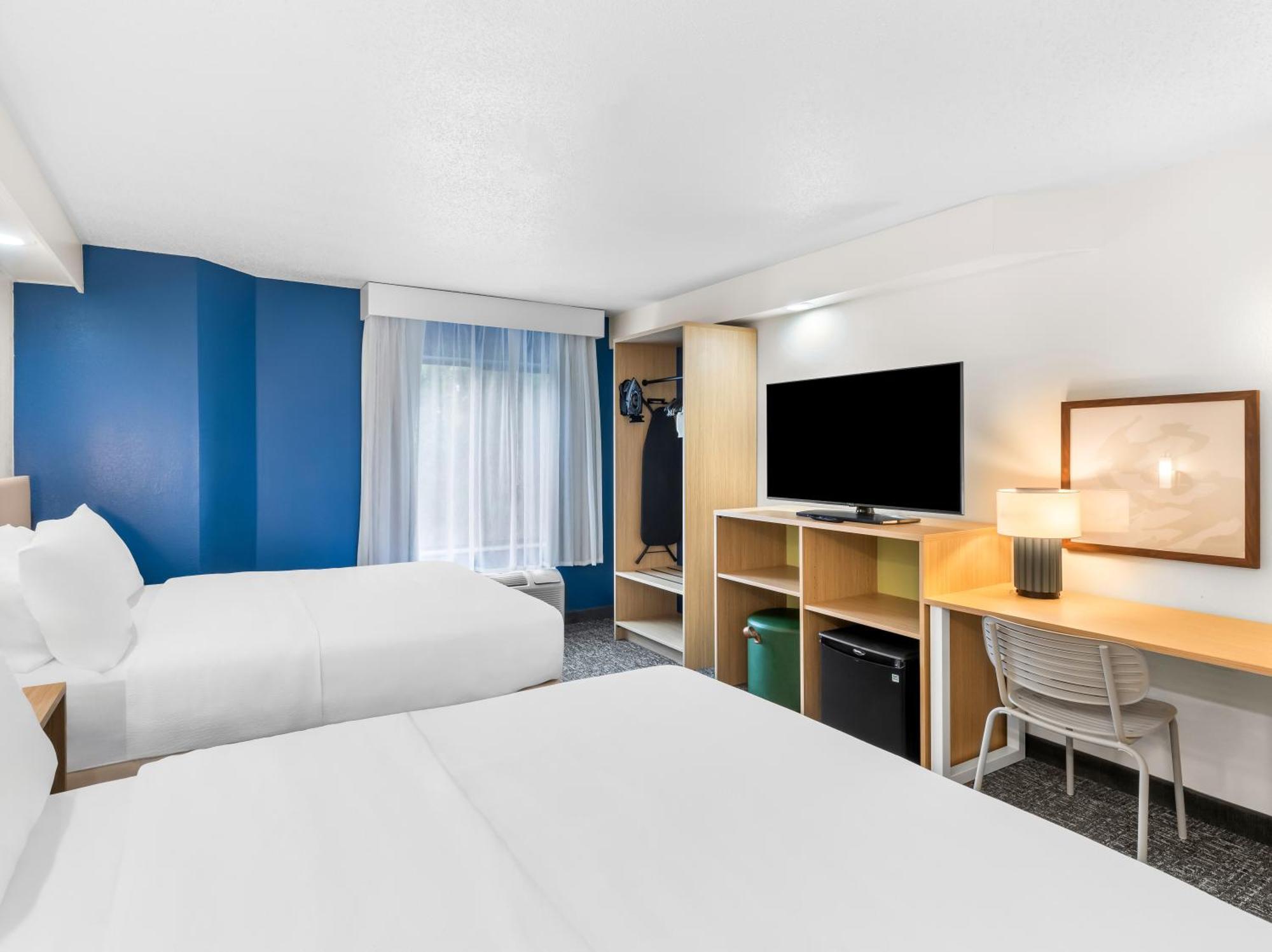 Spark By Hilton Augusta Bagian luar foto